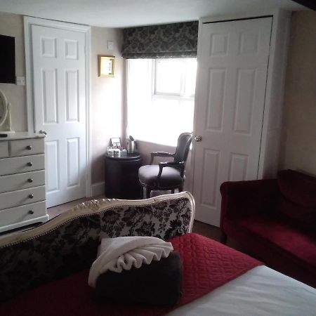 Holly Tree B&B Bromyard Bagian luar foto