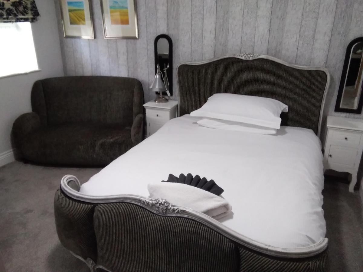 Holly Tree B&B Bromyard Bagian luar foto